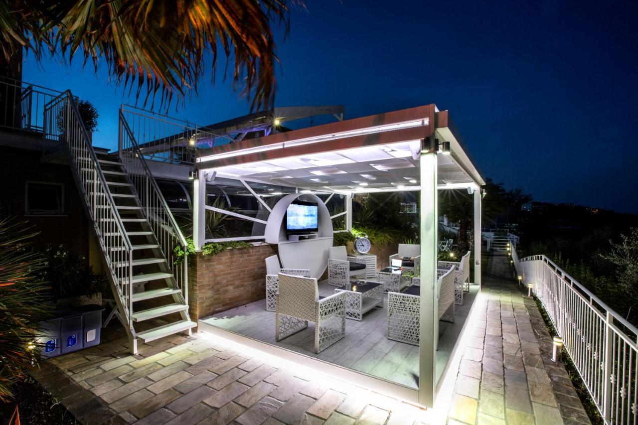 Holiday Residence Belohorizonte Macerata Extérieur photo